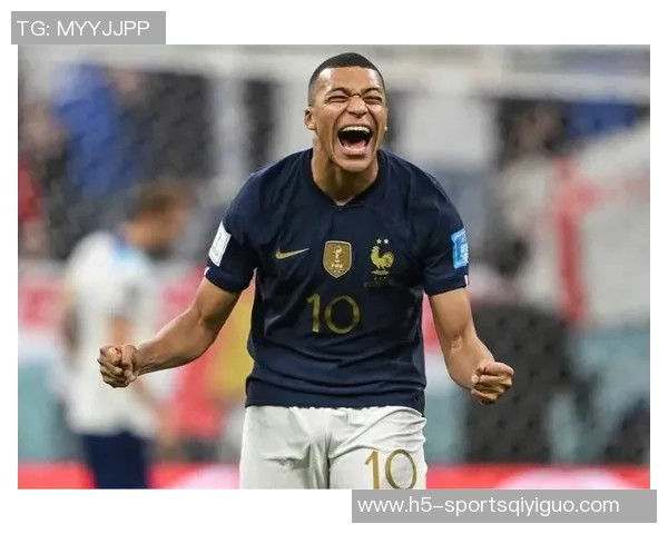 姆巴佩职业生涯进球数突破400大关罗马诺社交媒体祝贺海报引关注